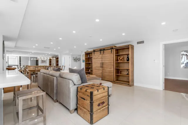 $5,800 | 5380 North Ocean Drive, Unit 12A, Singer Island, FL 33404