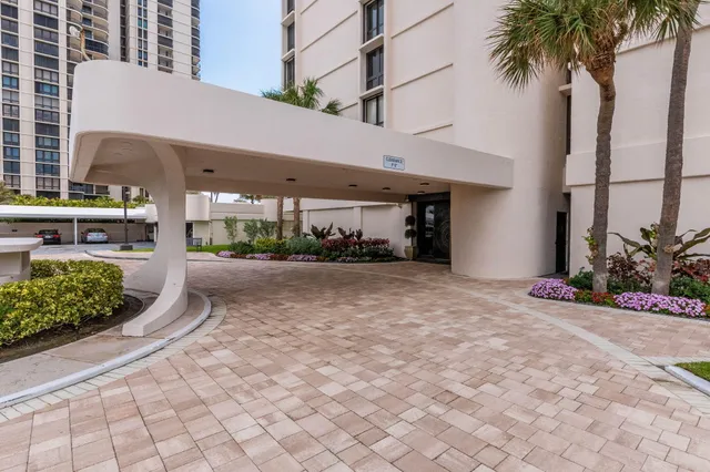 $5,800 | 5380 North Ocean Drive, Unit 12A, Singer Island, FL 33404