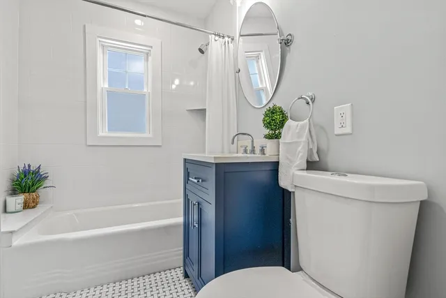 $3,000 | 44-46 Woods Avenue, Unit 44, Somerville, MA 02144