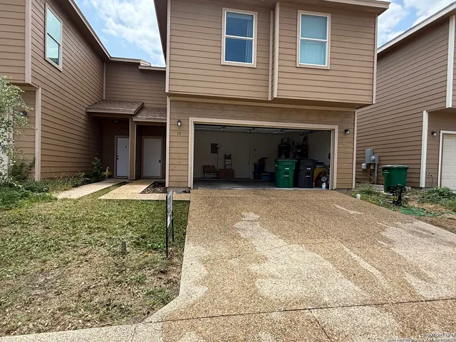 $1,850 | 17 Oak Plaza, San Antonio, TX 78216