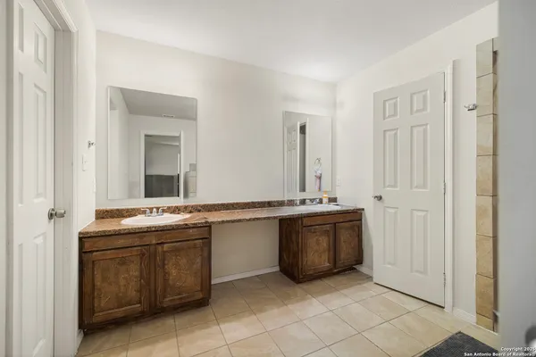 $1,850 | 17 Oak Plaza, San Antonio, TX 78216