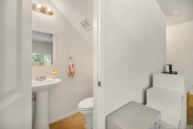 $1,850 | 17 Oak Plaza, San Antonio, TX 78216