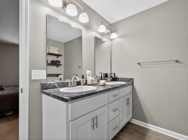 $325,000 | 2825 Briar Bush Lane, Fort Wayne, IN 46815