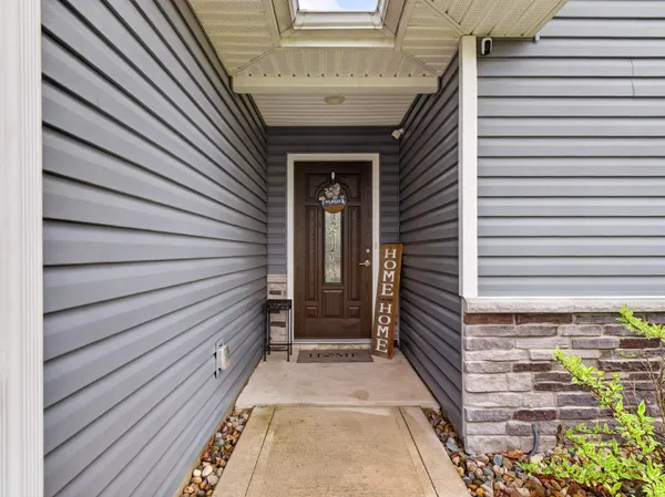 $325,000 | 2825 Briar Bush Lane, Fort Wayne, IN 46815