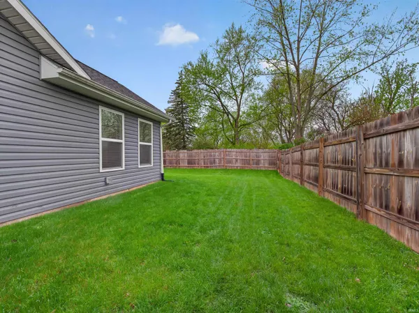 $325,000 | 2825 Briar Bush Lane, Fort Wayne, IN 46815