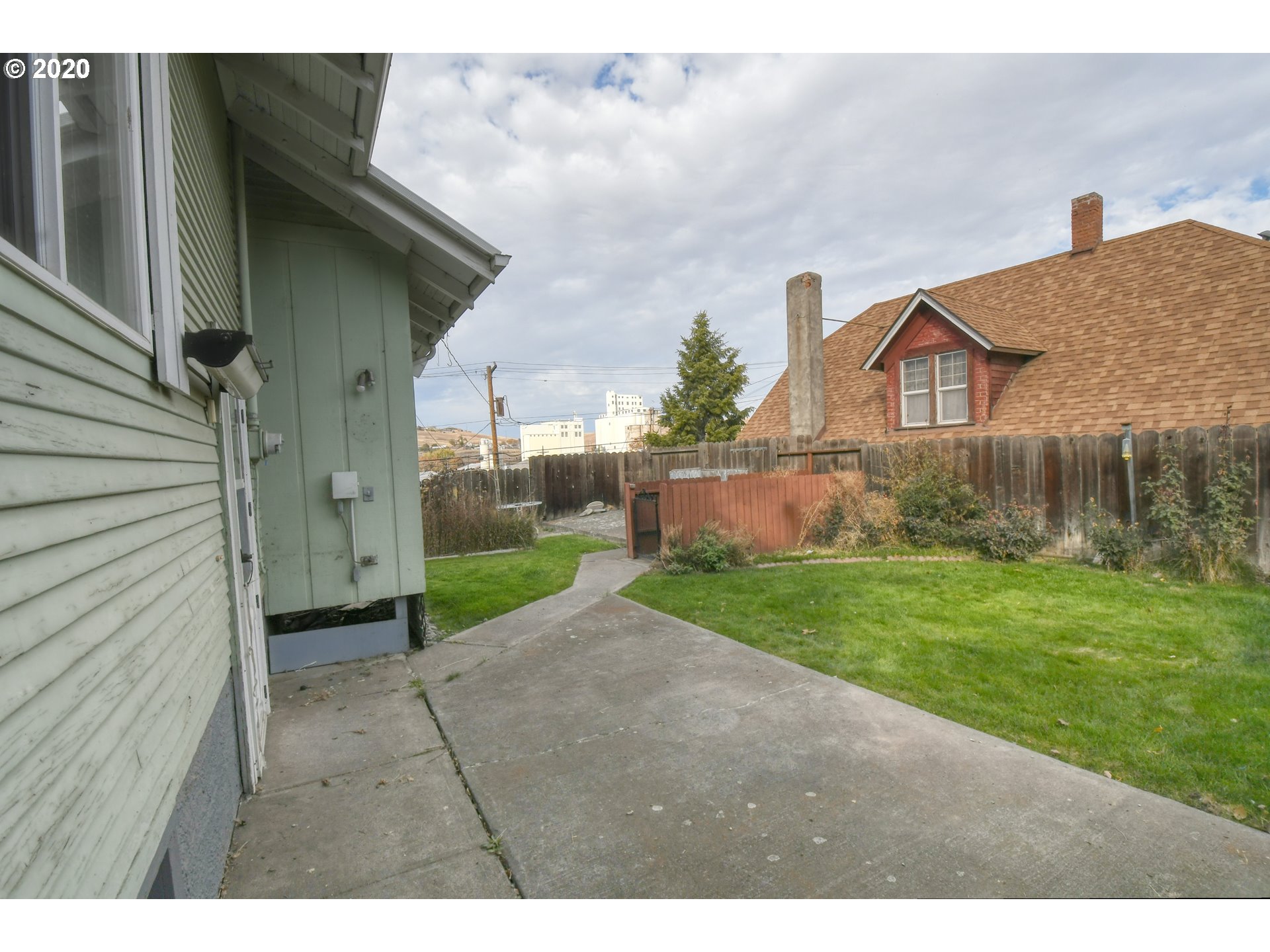 604 Southeast 3rd Street Pendleton, OR 97801 - Photo 29 of 32