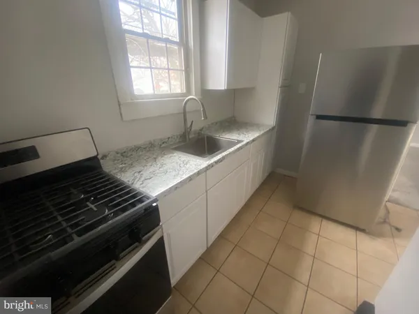 $895 | 109 North Thomas Avenue, Unit 7, Kingston, PA 18704