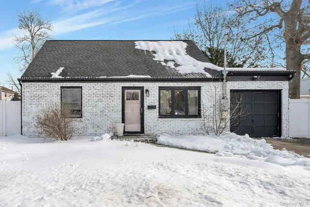 $569,000 | 35 Kenwood Avenue, Massapequa, NY 11758