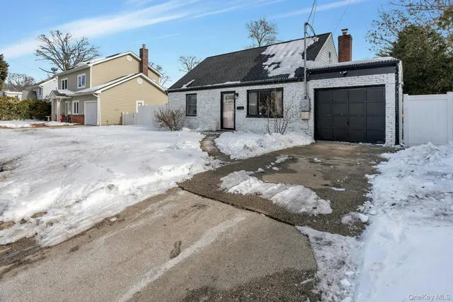 $569,000 | 35 Kenwood Avenue, Massapequa, NY 11758