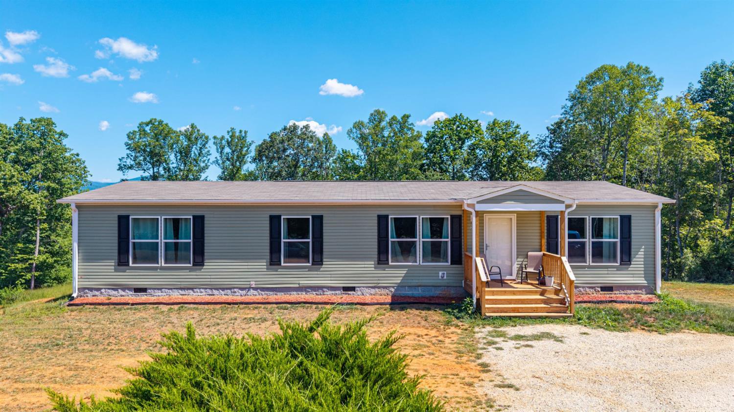 2050 Turkey Mountain Road Amherst, VA 24521 - Photo 1 of 59 Gallery Image 1