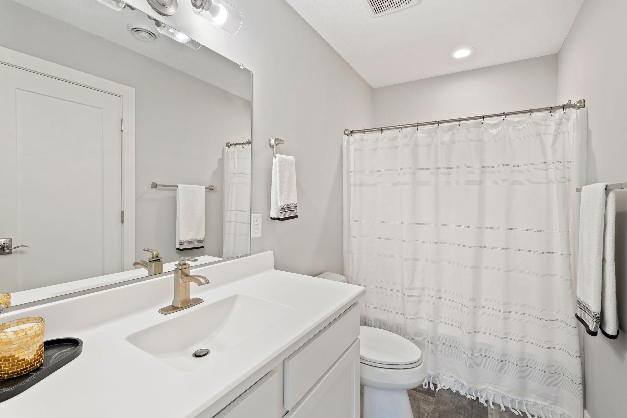 4230 Valley View Road Edina, MN 55424 - Photo 33 of 63 Gallery Image 33
