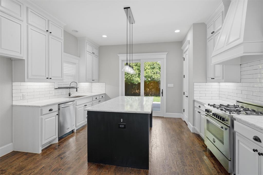 840 Edgefield Road Fort Worth, TX 76107 - Photo 14 of 39