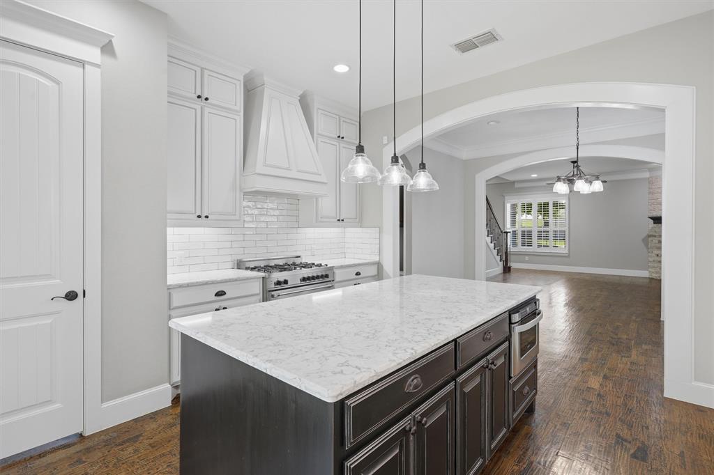 840 Edgefield Road Fort Worth, TX 76107 - Photo 15 of 39