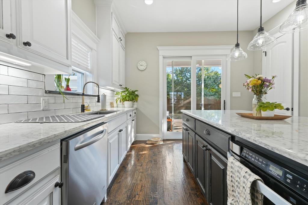 840 Edgefield Road Fort Worth, TX 76107 - Photo 17 of 39