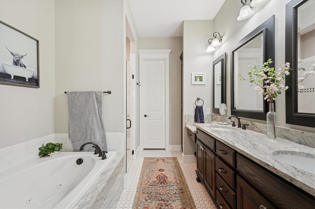 840 Edgefield Road Fort Worth, TX 76107 - Photo 21 of 39