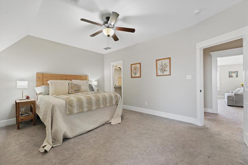 840 Edgefield Road Fort Worth, TX 76107 - Photo 23 of 39