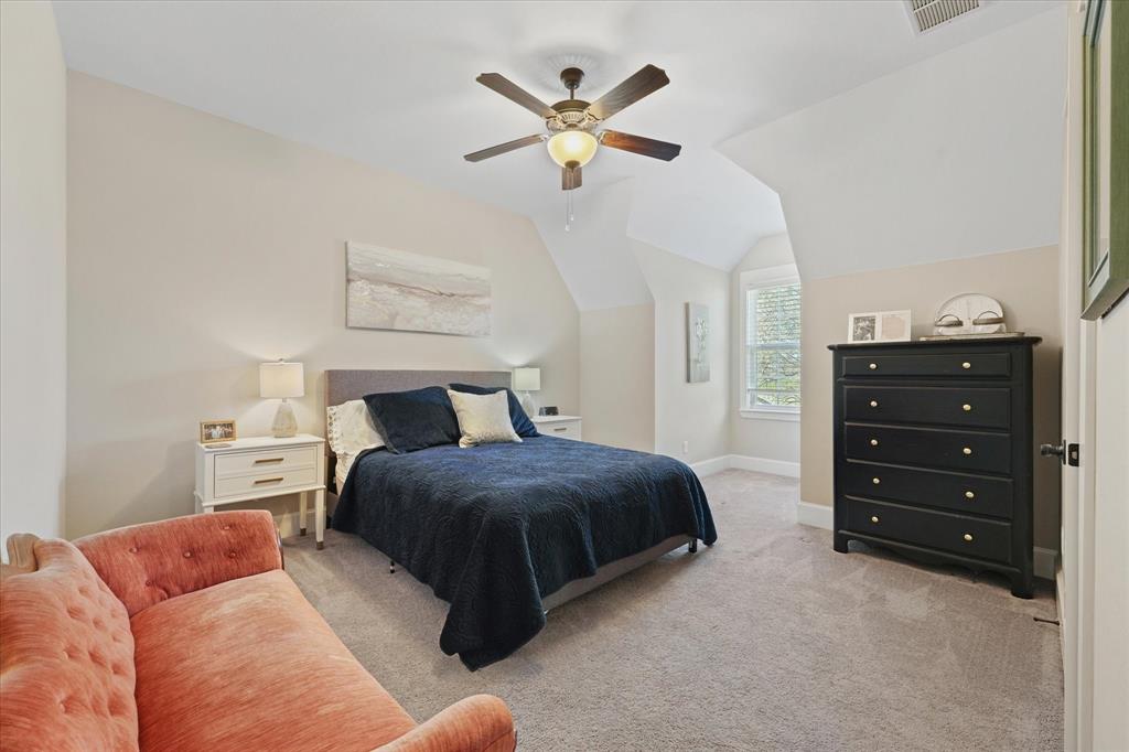 840 Edgefield Road Fort Worth, TX 76107 - Photo 25 of 39