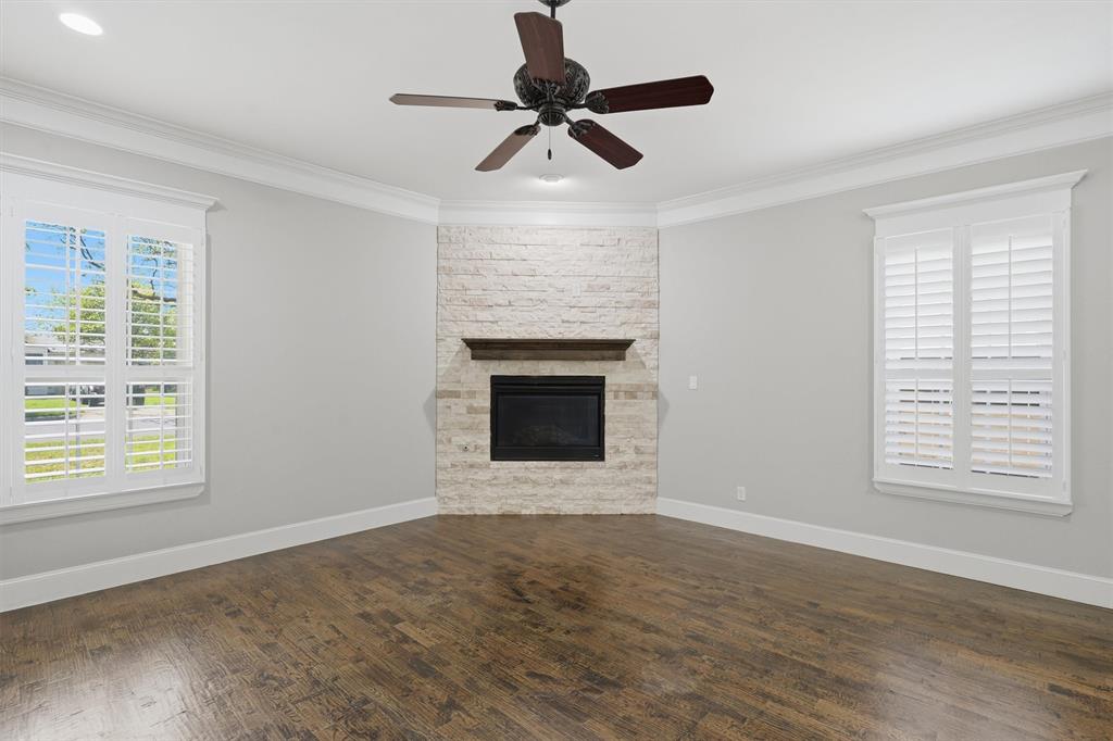 840 Edgefield Road Fort Worth, TX 76107 - Photo 8 of 39