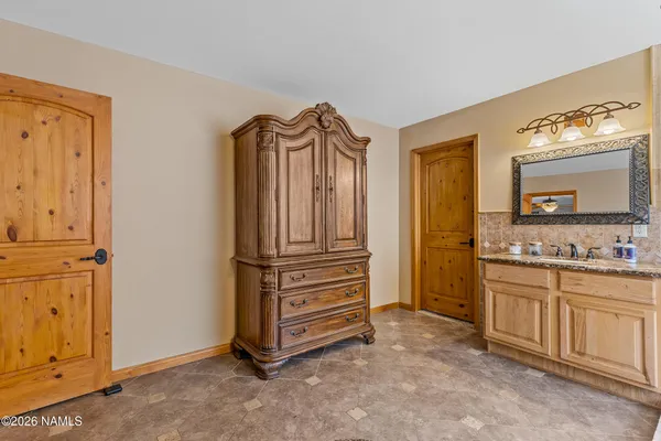 $2,699,000 | 17685 South Krolak Way, Munds Park, AZ 86017