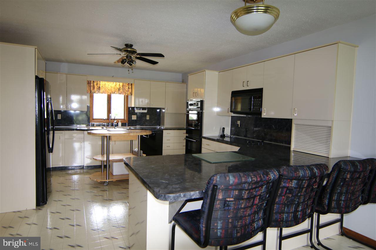 910 Ebenezer Road Middletown, PA 17057 - Photo 9 of 25 Gallery Image 9