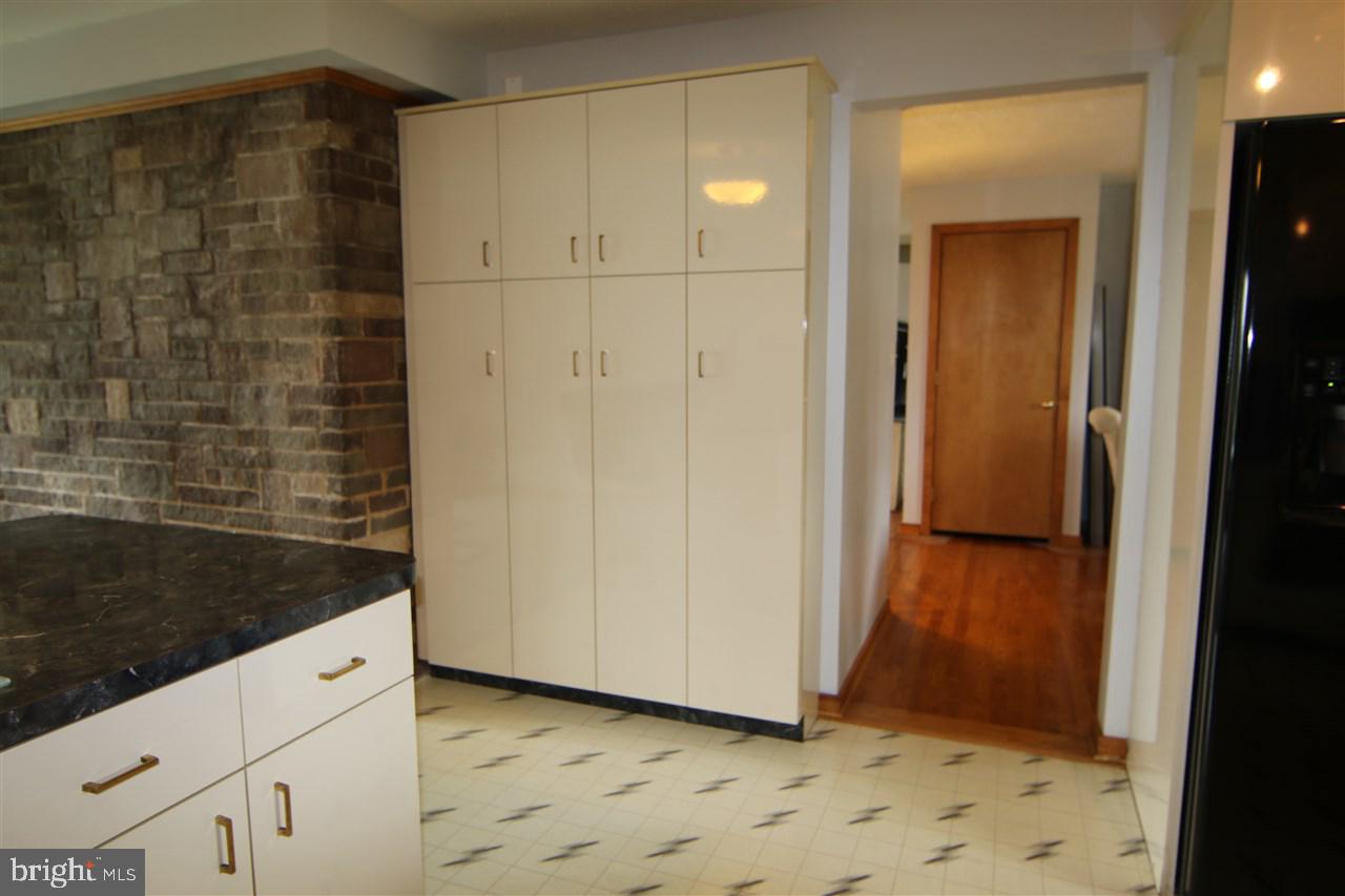 910 Ebenezer Road Middletown, PA 17057 - Photo 10 of 25 Gallery Image 10