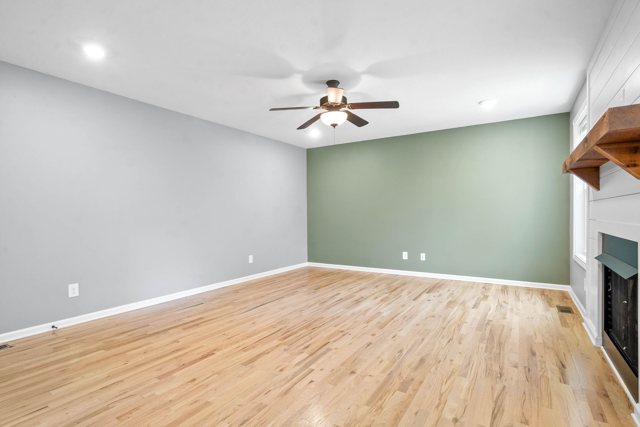 1781 Rains Road Clarksville, TN 37042 - Photo 7 of 31