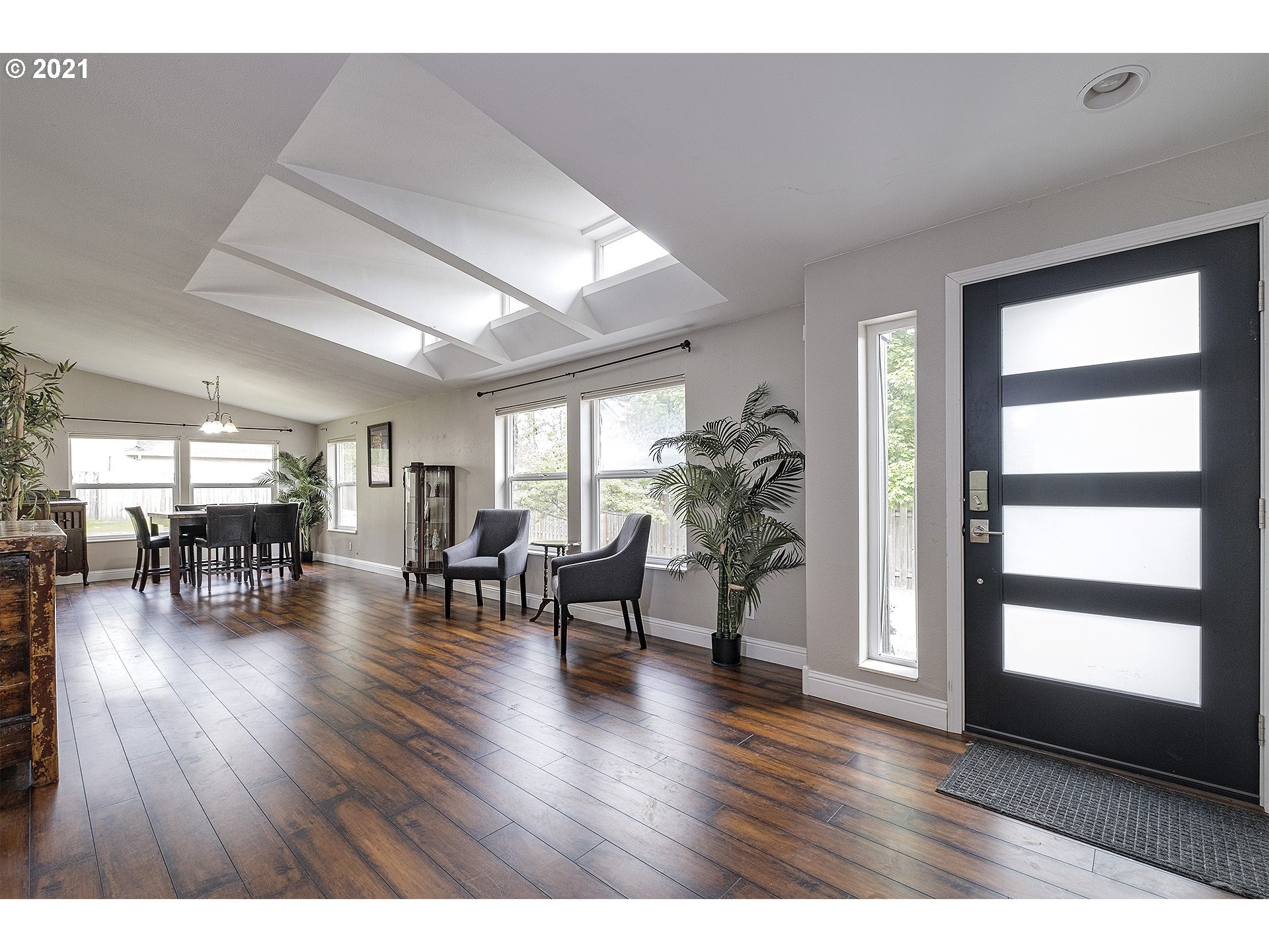4300 Mapleton Drive West Linn, OR 97068 - Photo 2 of 32 a living room with furniture and a wooden floor