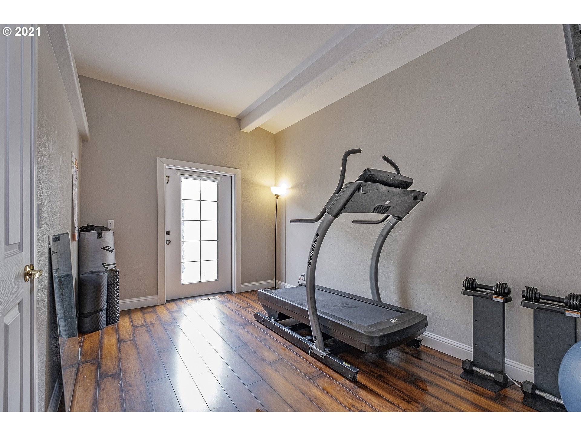 4300 Mapleton Drive West Linn, OR 97068 - Photo 24 of 32 a view of a room with gym equipment