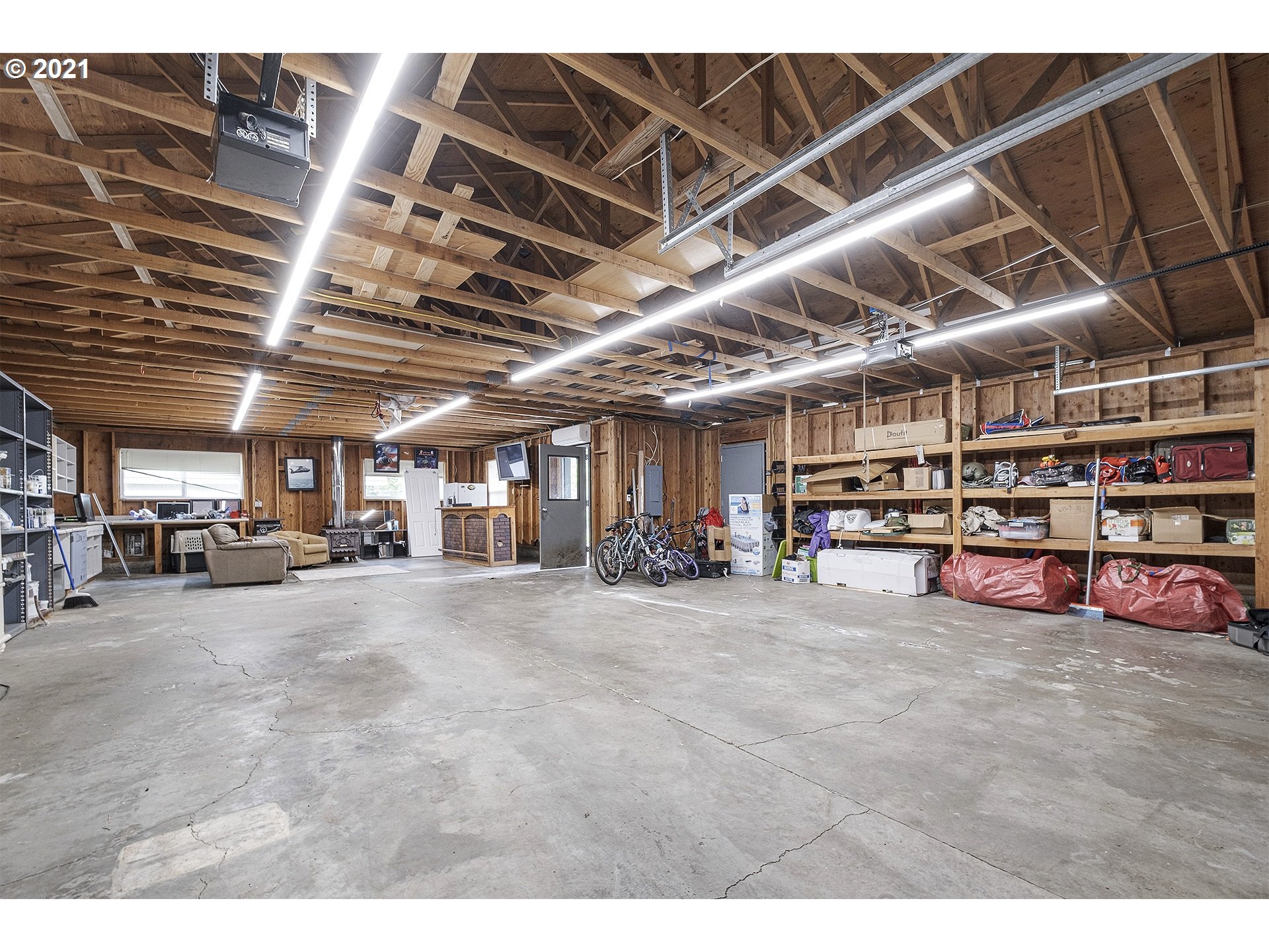 4300 Mapleton Drive West Linn, OR 97068 - Photo 30 of 32 a view of a room with gym equipment