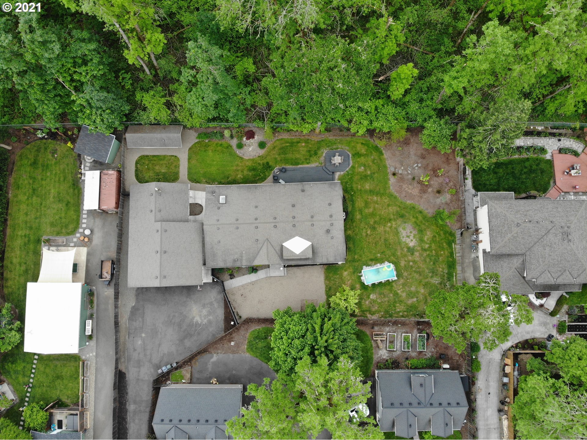 4300 Mapleton Drive West Linn, OR 97068 - Photo 32 of 32 an aerial view of a house with a yard and trees