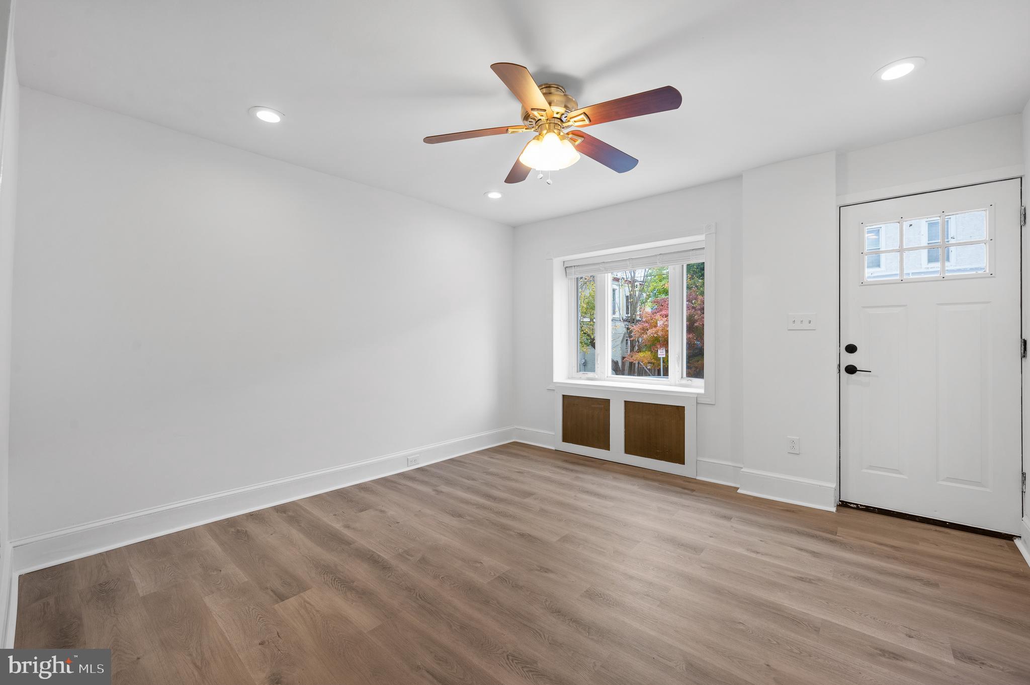 4578 Mitchell Street Philadelphia, PA 19128 - Photo 2 of 29