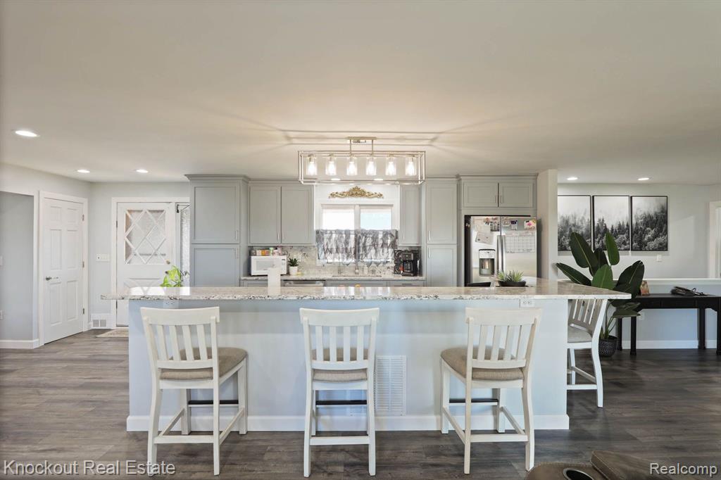 8900 Bray Road Vassar, MI 48768 - Photo 14 of 60
