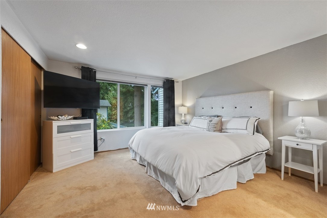 7606 201st Street Southwest, Unit F Edmonds, WA 98026 - Photo 10 of 17 Gallery Image 10