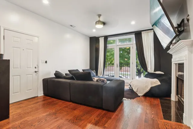 $269,900 | 4145 South Wabash Avenue, Unit 1N, Chicago, IL 60653