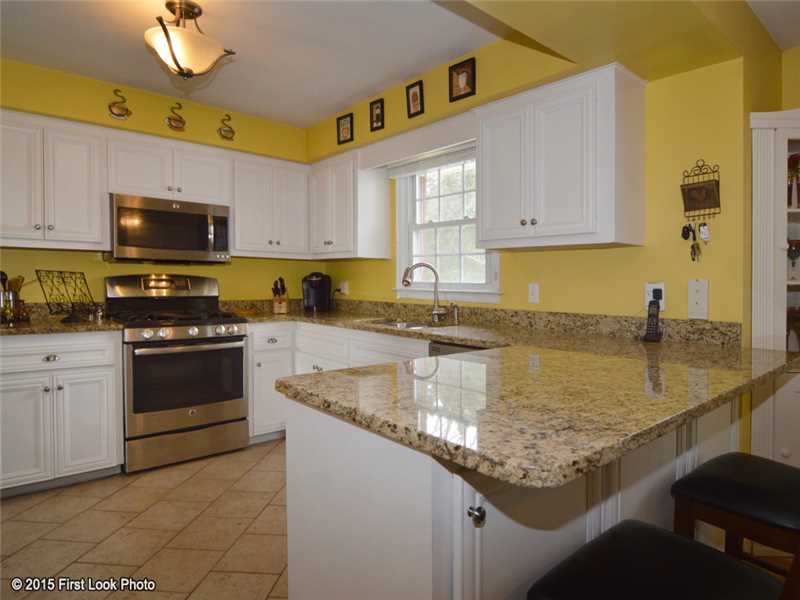 45 Robin Road Portsmouth, RI 02871 - Photo 8 of 23 Other.