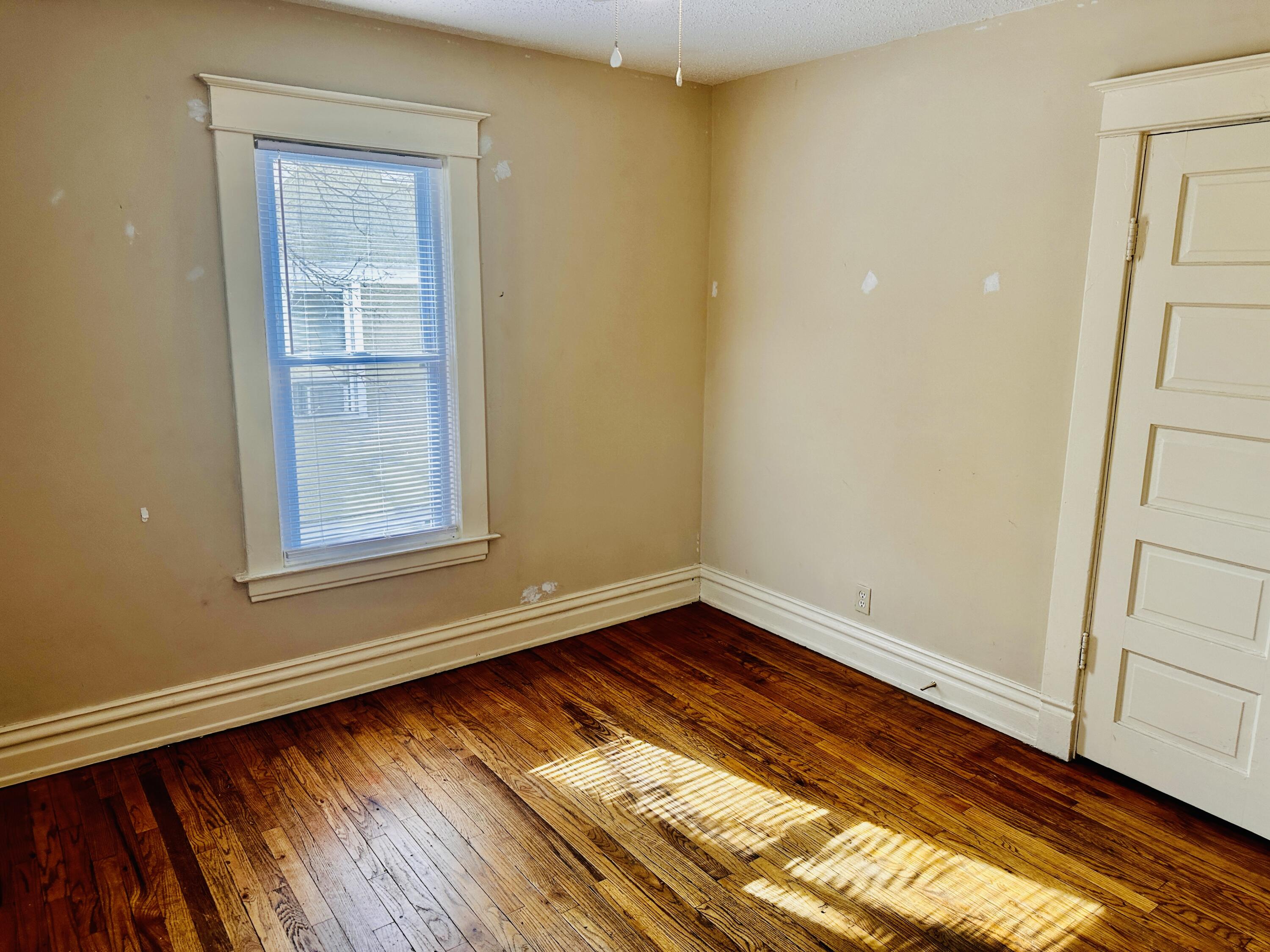 823 Reed Avenue Kalamazoo, MI 49001 - Photo 14 of 25 EC191DF6-92EA-4F47-B054-2BDC9417B1F8