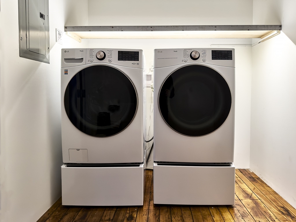 520 State Road, Unit 205 North Adams, MA 01247 - Photo 17 of 20 a utility room with dryer and washer