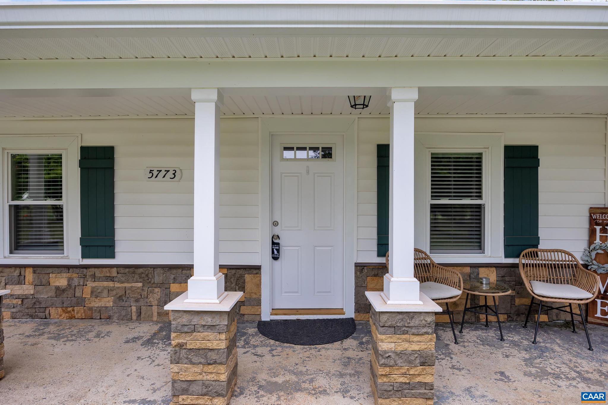 5773 Community House Road Columbia, VA 23038 - Photo 3 of 32