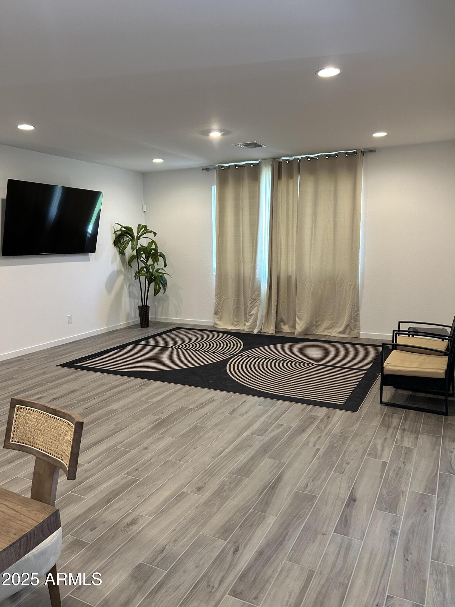 12210 West Levi Drive Avondale, AZ 85323 - Photo 5 of 18 Living area