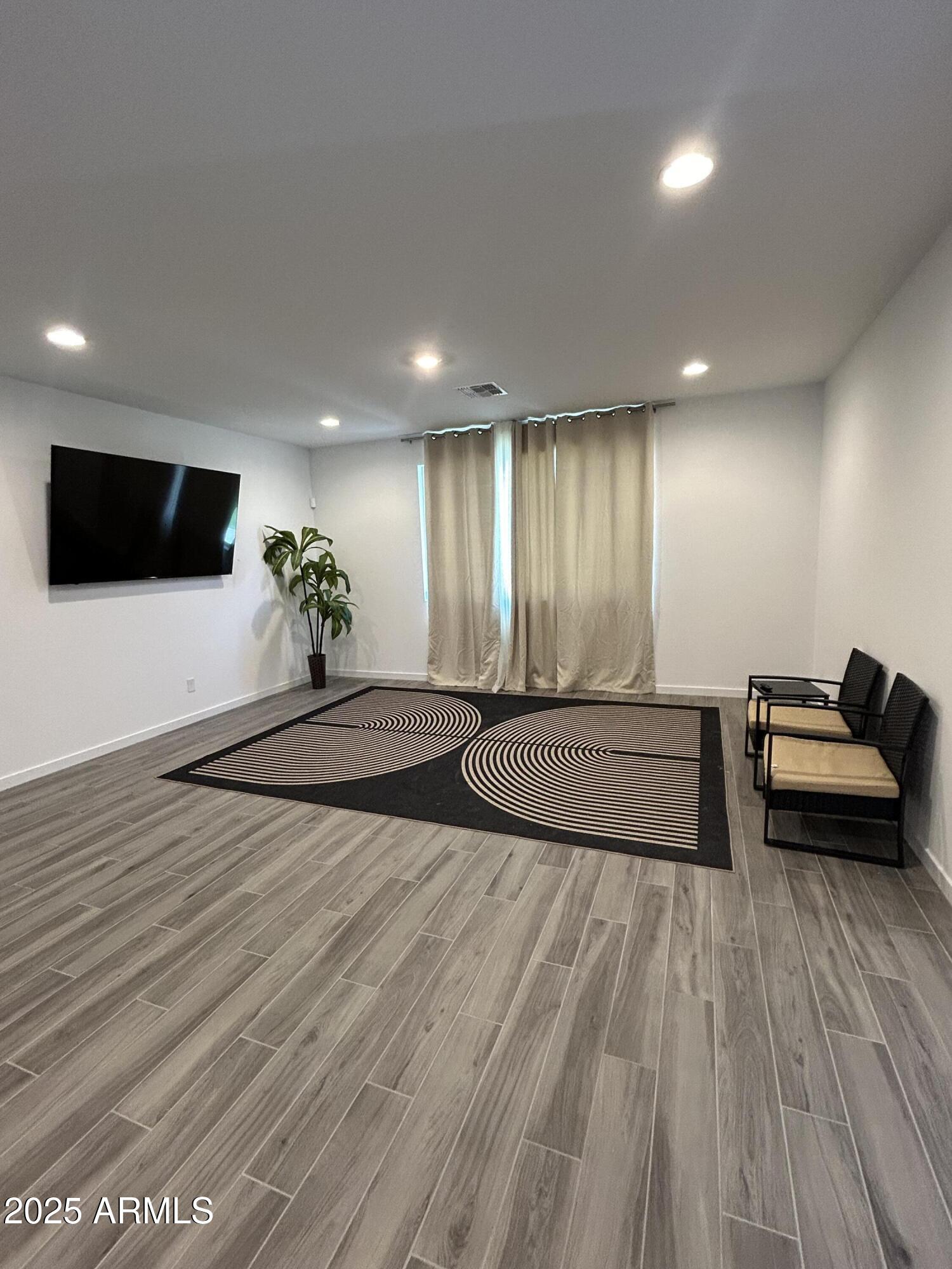 12210 West Levi Drive Avondale, AZ 85323 - Photo 6 of 18 Living area