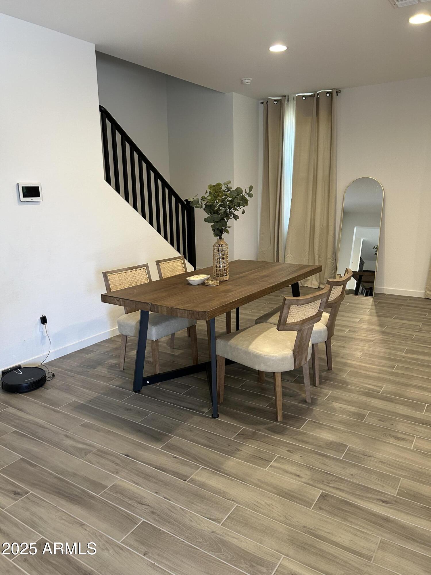 12210 West Levi Drive Avondale, AZ 85323 - Photo 7 of 18 Dining area