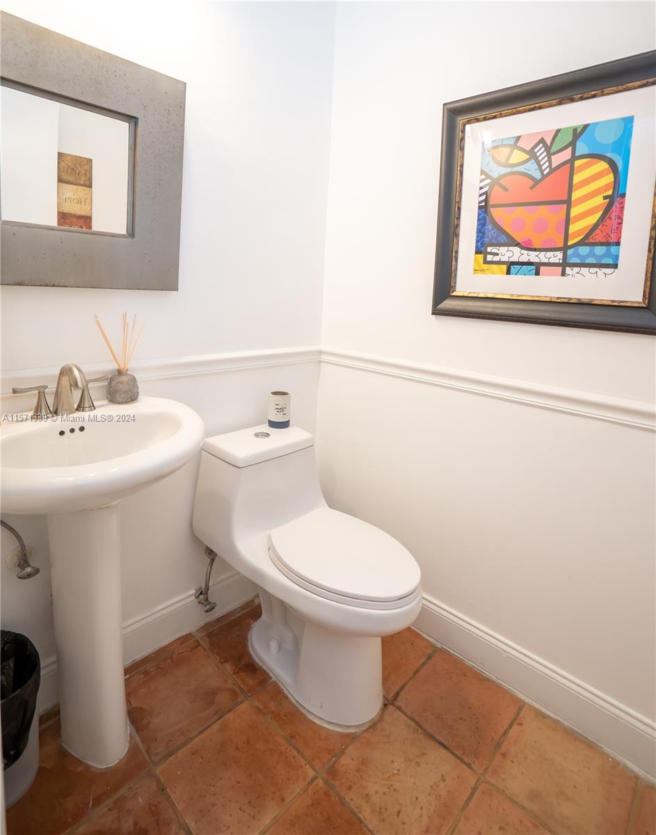 3301 Raleigh Street, Unit 4F Hollywood, FL 33021 - Photo 24 of 25 Gallery Image 24
