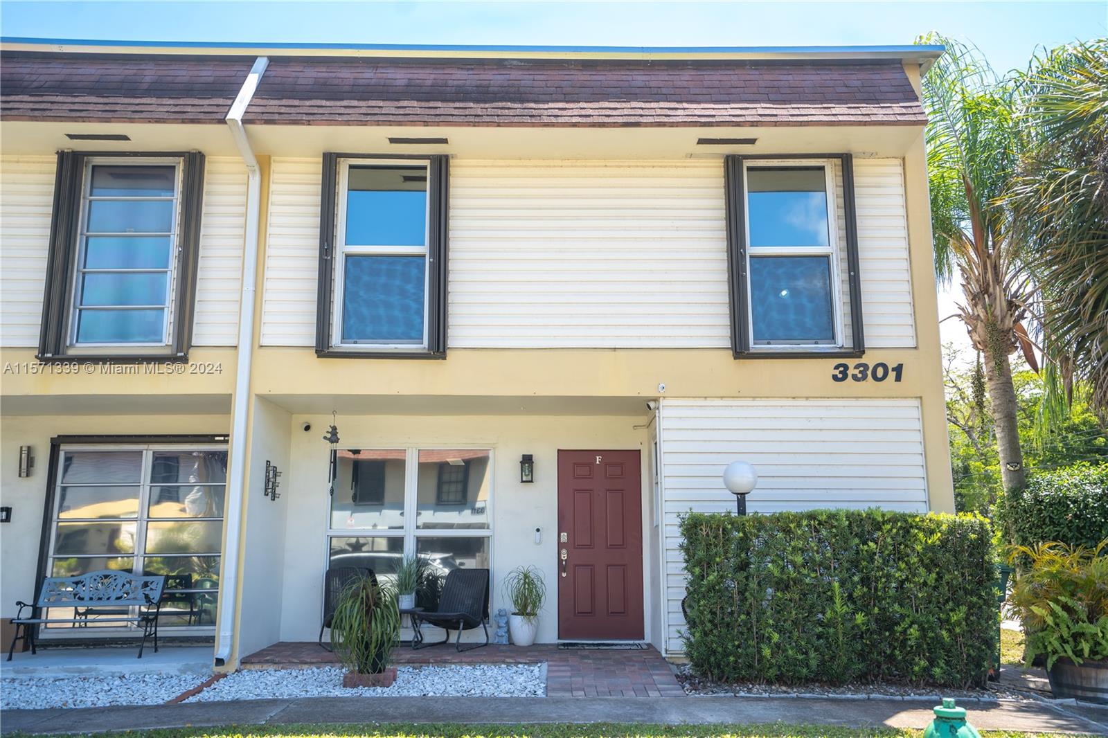3301 Raleigh Street, Unit 4F Hollywood, FL 33021 - Photo 3 of 25 Gallery Image 3