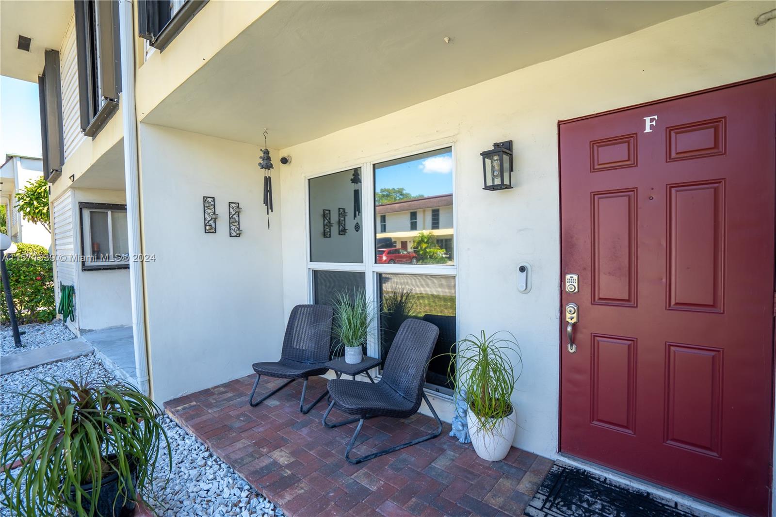 3301 Raleigh Street, Unit 4F Hollywood, FL 33021 - Photo 5 of 25 Gallery Image 5