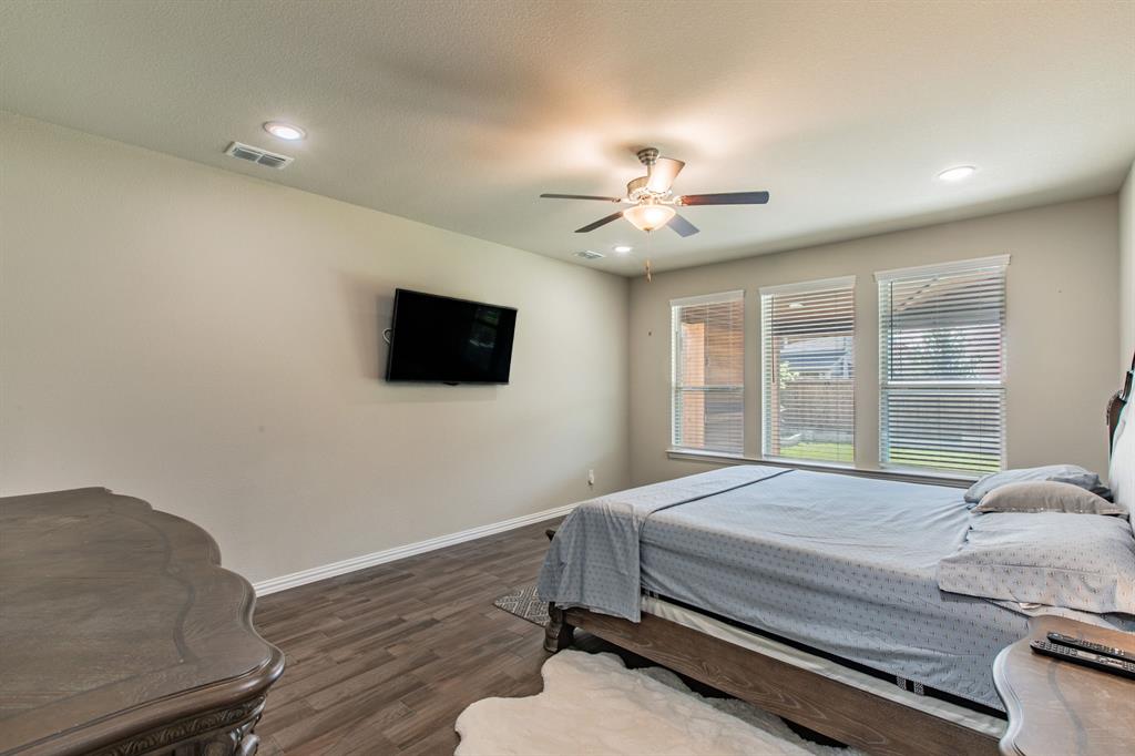 2521 Maidenhair Road Frisco, TX 75033 - Photo 9 of 39 Room featuring wood-finish flooring, recessed lighting, and a ceiling fan
