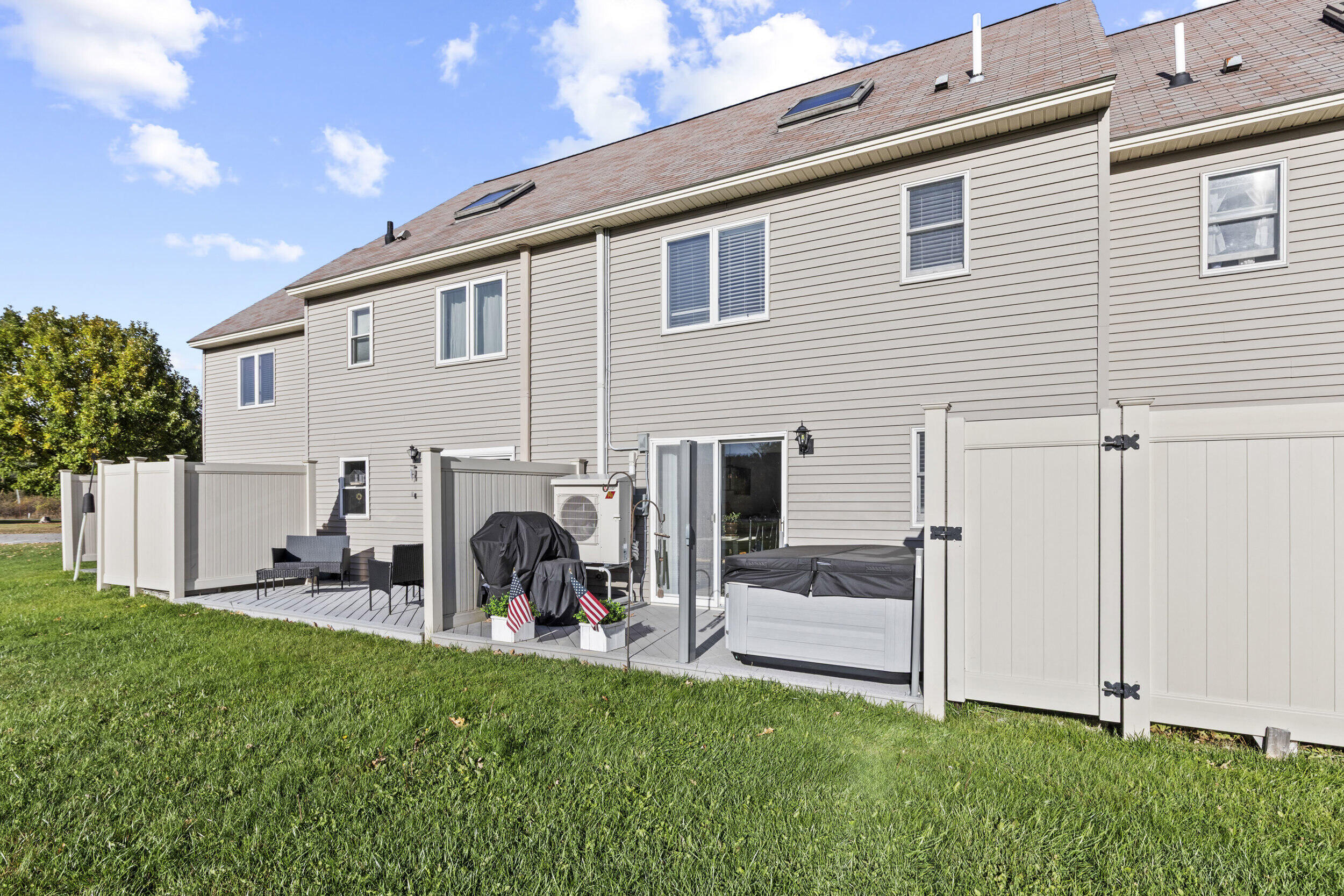 280 Longfellow Street, Unit 9 Westbrook, ME 04092 - Photo 4 of 29 280 longfellow st, westbrook004