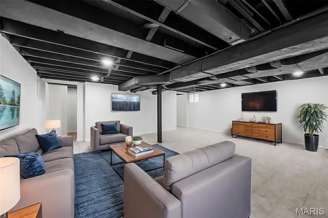 $264,000 | 4989 Odell Street, St. Louis, MO 63139