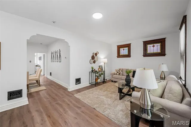 $264,000 | 4989 Odell Street, St. Louis, MO 63139