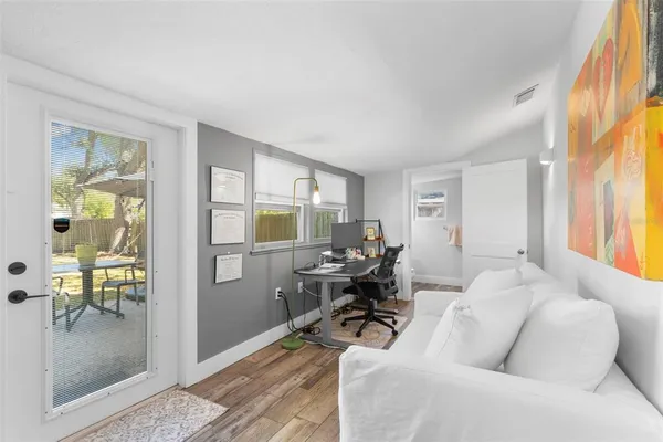 $3,600 | 3501 Boca Ciega Drive North, St. Petersburg, FL 33710