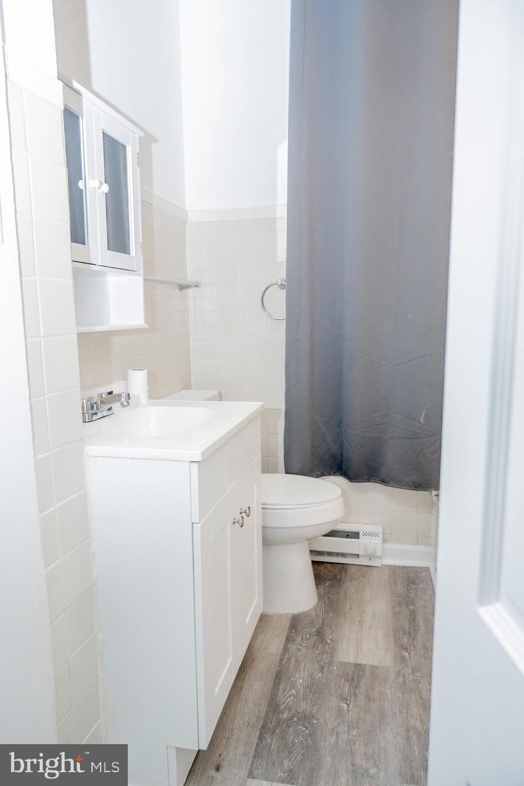 827 North 5th Street, Unit 1 Reading, PA 19601 - Photo 11 of 11 bathroom